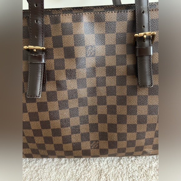Louis Vuitton Damier Ebene Chelsea Tote - Picture 11 of 17
